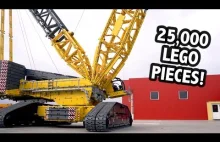 4.5 metrowy model żurawia Liebherr LR 1600 zbudowany z klocków LEGO.