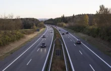 498 głosów przeciw, 126 za. Bundestag odrzucił limity prędkości na autostradach.