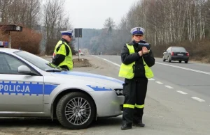 Policja zatrzymuje zbyt wiele praw jazdy -tylko co 6ste zatrzymanie jest słuszne