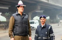 Najwyższy policjant na świecie. Waży 155 kg i ma ponad 2 metry