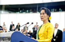 Aung San Suu Kyi za czystki etniczne w Birmie straci Nobla?