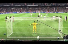 Precyzyjne trafienie Cristiano Ronaldo z rzutu karnego prosto w kamerę