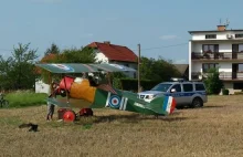 Awaryjne lądowanie Sopwith Camela.