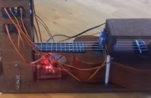 Studenci skonstruowali robota, który gra na ukulele. Umie wykonać m.in....
