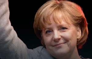 Czemu Niemcy przyjmują uchodźców? "Merkel nie jest głupia i myśli o gospodarce"