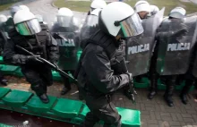 Zamieszki przed meczem w Katowicach. Ranny został policjant