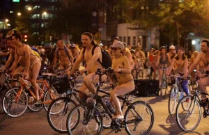 Nadzy rowerzyści opanowali ulice Chicago