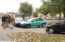 Niecodzienny przypadek zderzenia samochodów we Włocławku