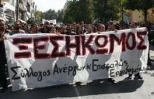 Młodzi grecy przed depresją uciekają do dzikich czasów