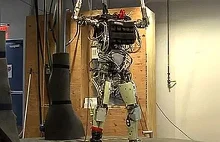 Agencja DARPA przygotowuje bojowe roboty humanoidalne
