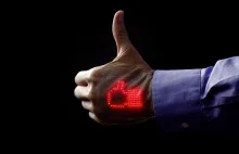 Elektroniczna skóra badaczy z Japonii może wyświetlać parametry życiowe na ręce
