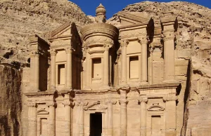 Petra - miasto w skale wykute