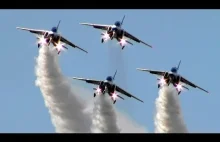 Blue Impulse, czyli akrobacje lotnicze po japońsku.