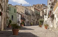 Włoski region walczy z depopulacją. Będzie płacić nowym mieszkańcom