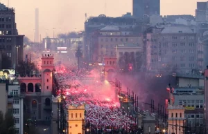 4 miesiące po marszu wciąż nie ma wizerunku osób niosących faszystowskie napisy