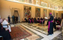 Arcybiskup oskarżony o pedofilię. Watykan milczy na temat śledztwa