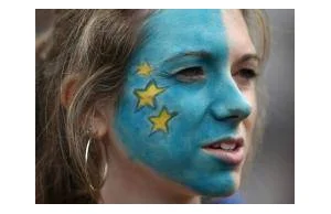 Najnowsze oświadczenie Theresy May: Imigranci z UE stracą swoje przywileje...