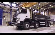Ekstremalny test wt. mocowania skrzyni biegów I-Shift/silnika w Volvo FMX