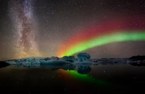 Zorza polarna + Mleczna Droga nad Islandią.