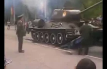 Jak NIE ładować radzieckiego czołgu na transporter.