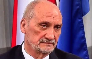 Macierewicz: Ustawa 447 stawia nas w sytuacji kompletnego bankruta