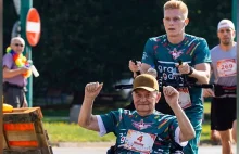 Dziadek i wnuczek pobiegną razem w maratonie. Poznajcie GrandpaGang