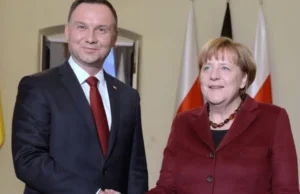 Potężny trolling Dudy. Na jego zdjęciu z Merkel jest coś... o czym na...