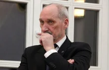 Macierewicz: media przykrywają większe zagrożenie