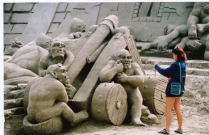 10 niesamowitych rzeźb w piasku!