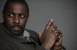 Czarnoskóry Idris Elba zagra Rolanda w filmie Mroczna wieża?