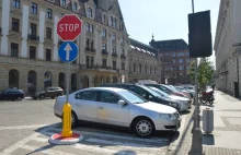 Wrocław ma najmniej miejsc parkingowych na jedno auto w Polsce