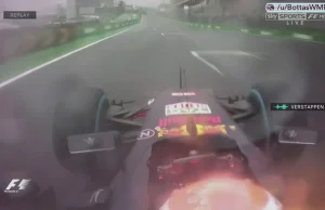 Max Verstappen z Red Bull Racing niechcący driftuje bolidem F1
