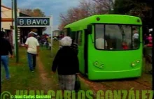 Autobus szynowy w Argentynie, nagranie z 2008 roku