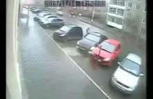 Nerwowa Rosjanka opuszcza parking