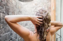 Właściciel pensjonatu filmował kobiety pod prysznicem kamerą ukrytą w… szamponie