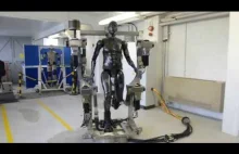 Porton Man - robot humanoidalny przeznaczony do testowania wyposażenia żołnierzy