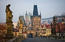 Premier Czech: Utrzymanie systemu kwot grozi wyjściem kolejnych krajów z UE