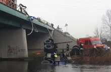 Ciężarówka w rzece. Szeryf z BMW chciał ukarać kierowcę ciężarówki?