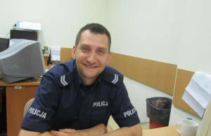 Policjant uratował tonącą dziewczynkę