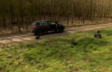 Obława pod Cedynią. Szukają tego, który potrącił policjanta, porzucił auto...