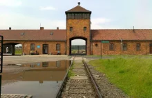 Auschwitz: symbol terroru, ludobójstwa i Holocaustu
