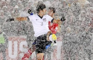 El. MŚ 2014. Kostarykanie grali z USA w totalnej śnieżycy