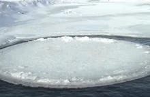 W Chinach na rzece pojawił się lodowy krąg nieznanego pochodzenia