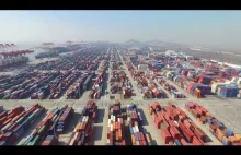 W Chinach otwarto największy na świecie zautomatyzowany terminal portowy