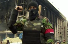 Far-right armed with bats patrol Kiev