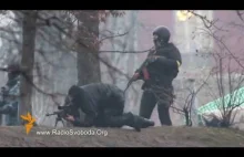 video: Policja i snajperzy strzelają do protestujących na Ukrainie (20.02.2014)
