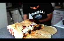 Matt Stonie vs Burito (9,230 kalorii)