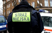 Bolała go noga więc spalił listy, zamiast je roznosić