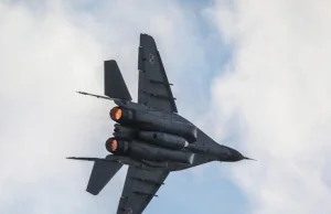 Awaryjne lądowanie myśliwca MIG-29 w Malborku