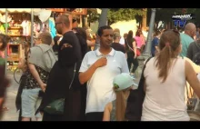 Muzułmanie w Zakopanem polewają się halalem